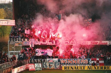 32-AJA-OM 04.jpg